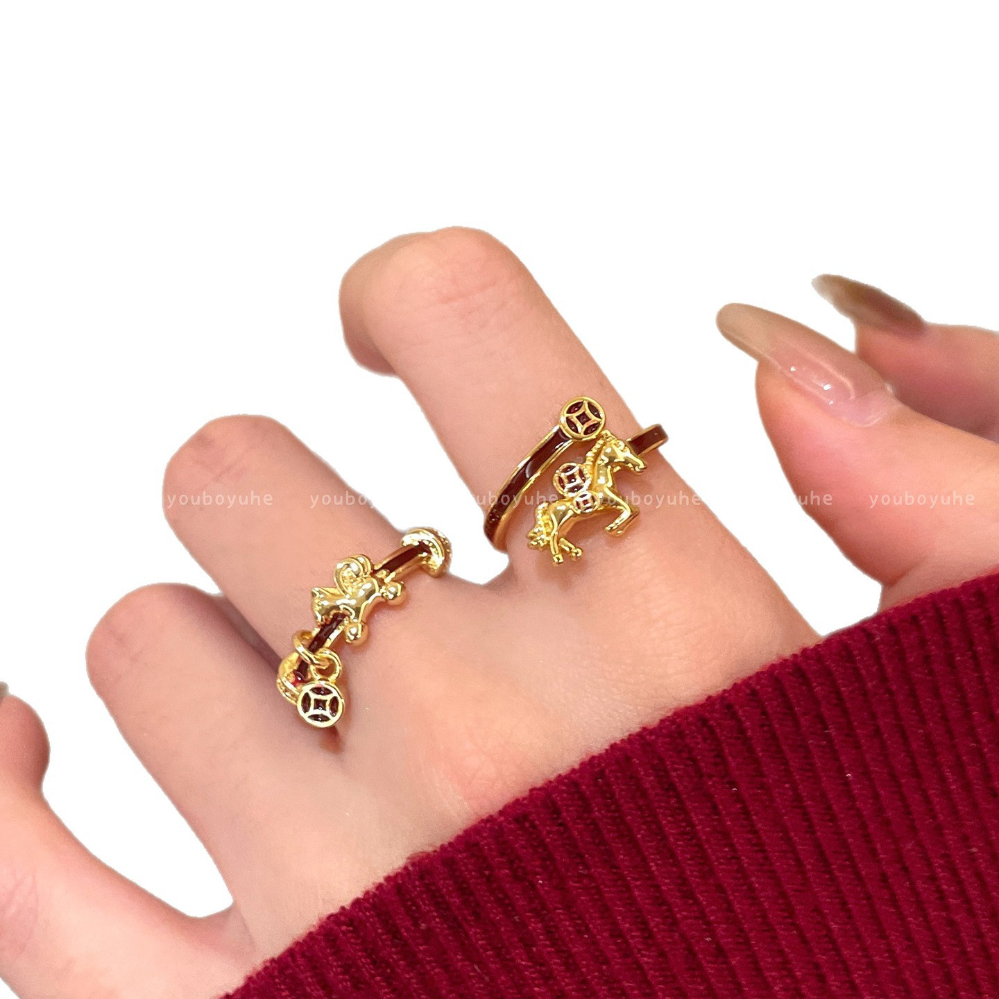 Sparkling Designer Ring For Women, Elegant And Comfortable Piece_voghion.com