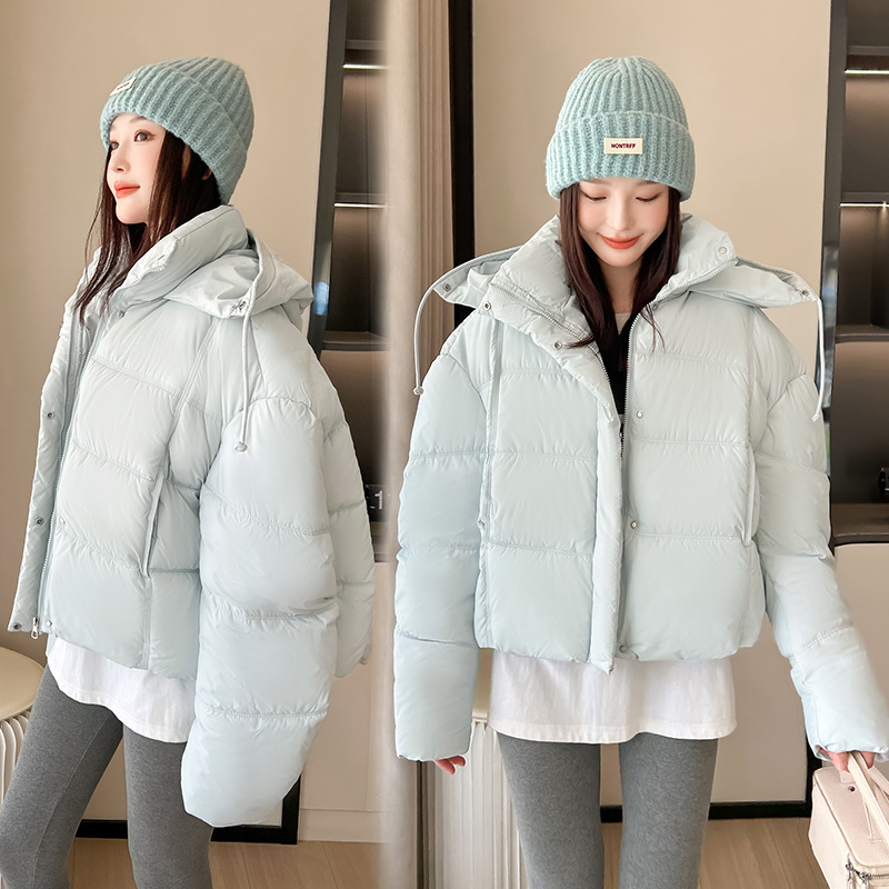 2025 nuevo encapuchado grueso corto de moda de algodón de invierno mujer pequeña chaqueta de algodón de pan caliente