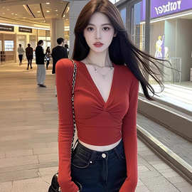 TZ5810性感御姐红色深V领设计感长袖T恤女辣妹超好看气质百搭上衣