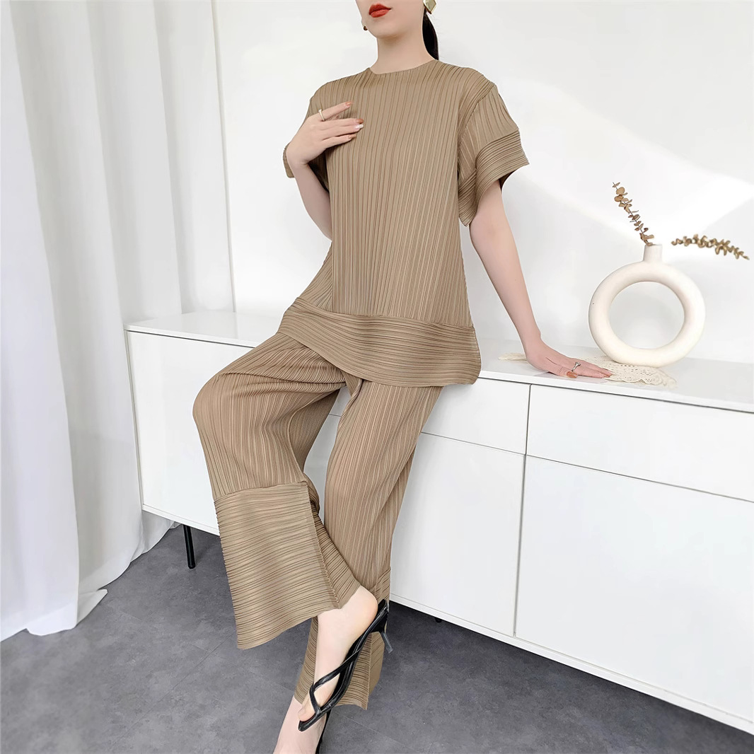 2025 Summer Pleated Top Women's Comfortable Casual Stitching T-Shirt Loose Fashion Cross-border Niche Design Sense