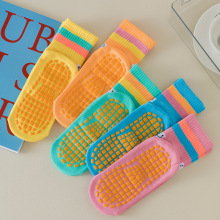 厂家批发防滑袜儿童游乐场蹦床袜宝宝早教地板袜套成人中筒瑜伽袜