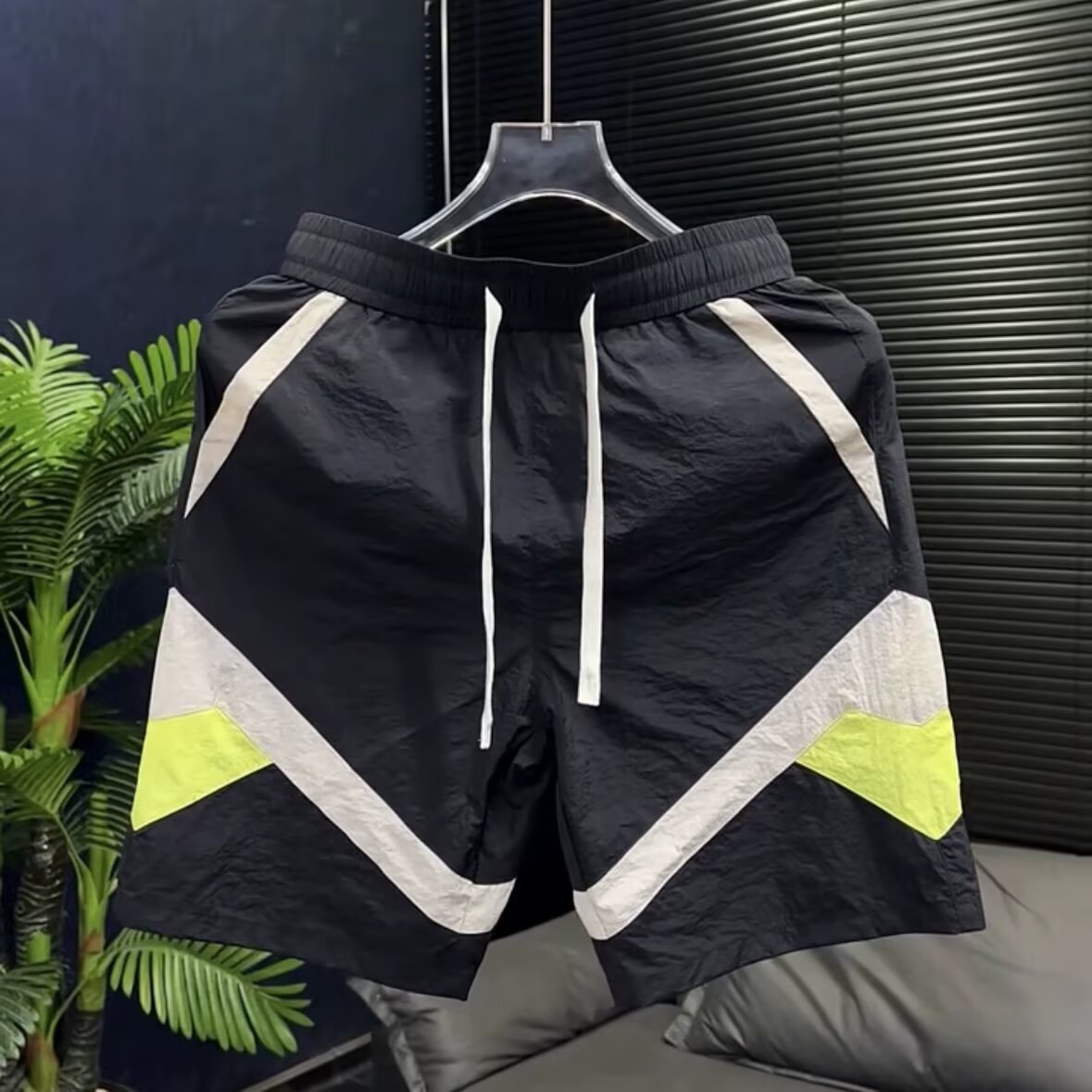 Men's summer trend two-tone thin shorts for leisure