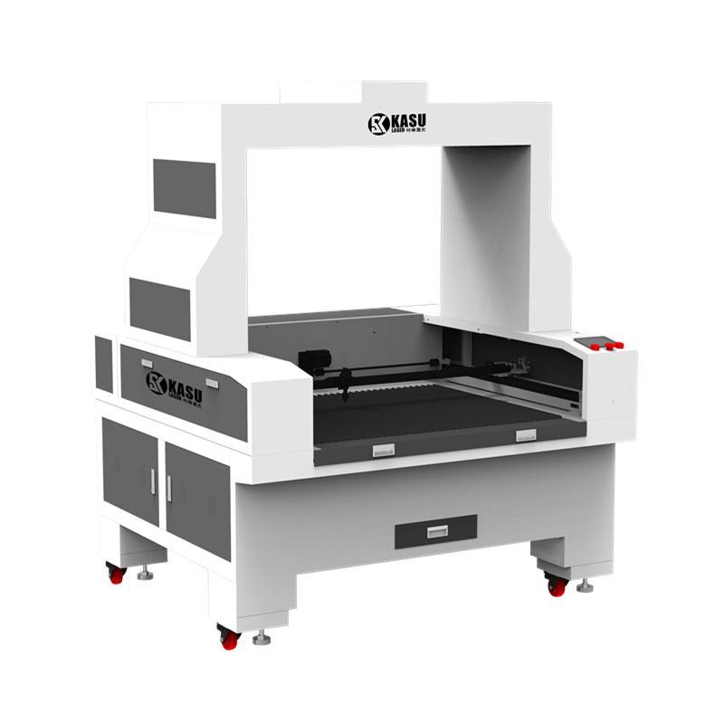 厂家批发摄像头自动寻边定位激光切割机商标绣花裁剪设备数控