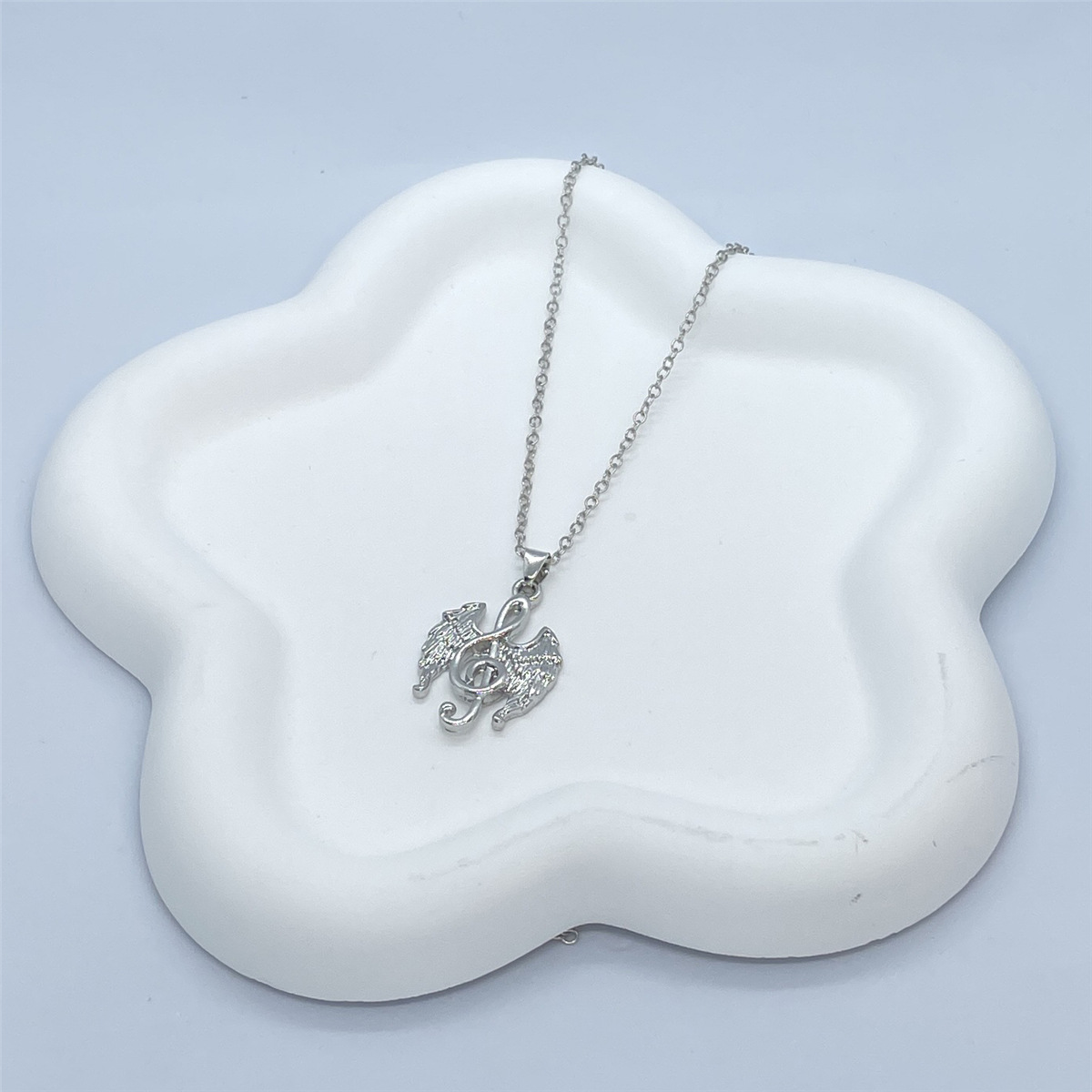 Collana con ciondolo a forma di ali d'angelo con design di nicchia popolare e di vendita calda, accessori per gioielli da donna alla moda e versatili, regalo_voghion.com