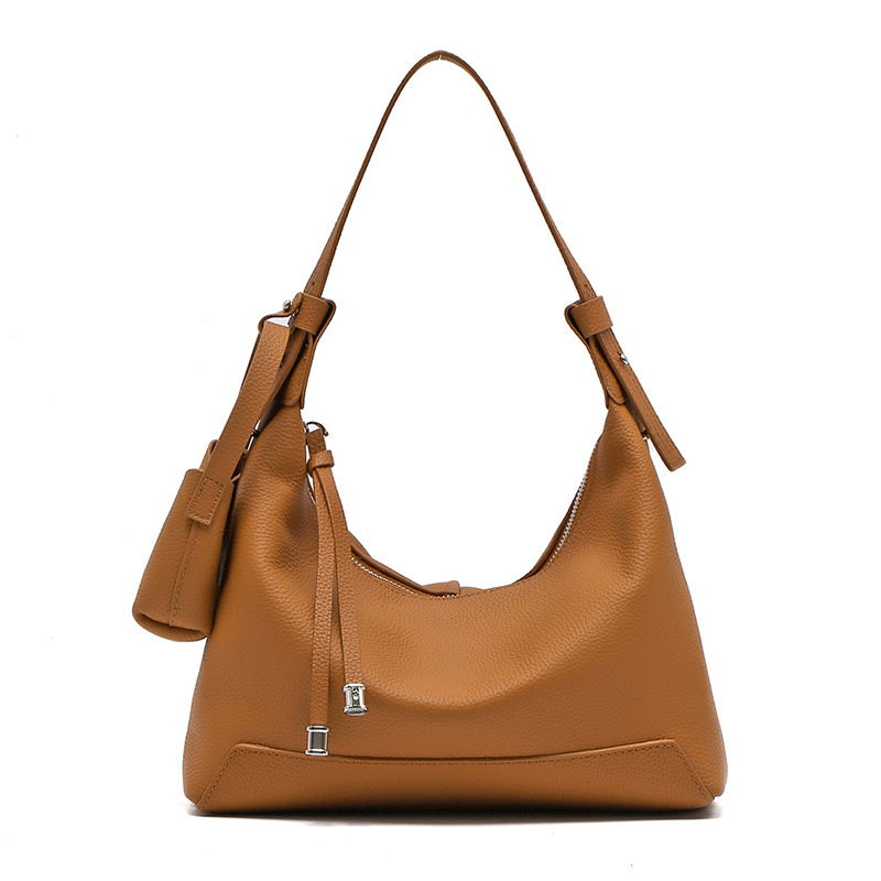 TOGO头层牛皮单肩斜挎大容量字母通勤慵懒Hobo包手提腋下包