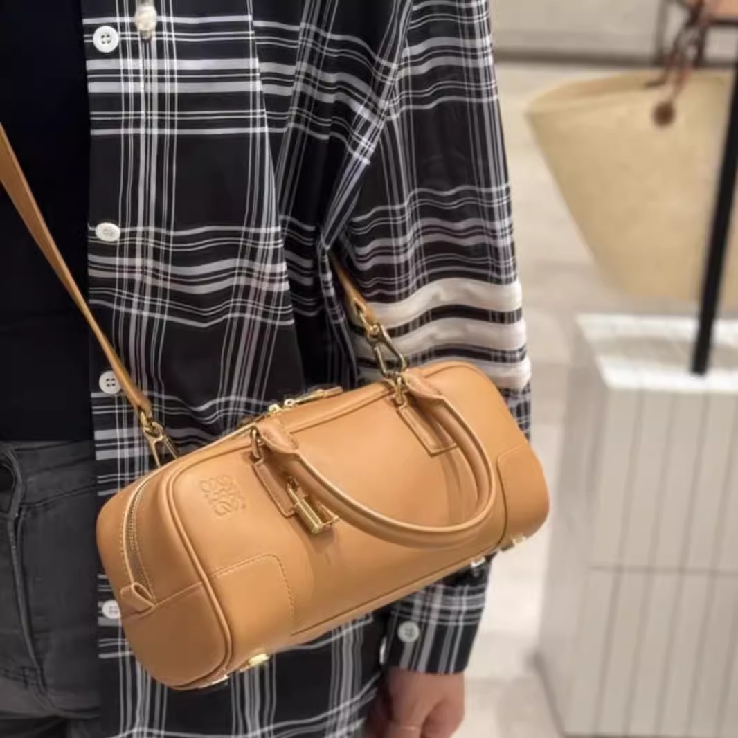 [하이 버전] LUOJIA 2024 가을과 겨울 새로운 볼링 가방 가죽 핸드백 베개 가방 어깨 메신저 가방