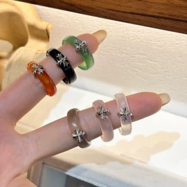 项链;耳环;戒指