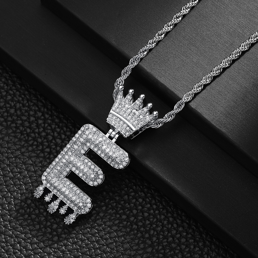 Collar de colgante de letras de bronce A-Z corona estilo DIY personalizado europeo y americano hip-hop unisex cadena clavícula