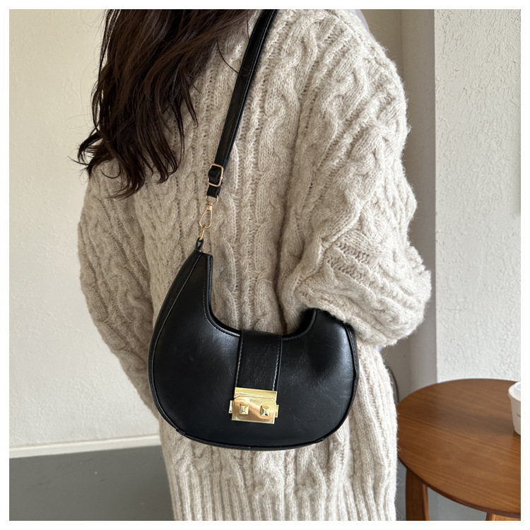 Nuova borsa a tracolla minimalista per donna, versione coreana, borsa sotto le ascelle dolce e straniera, tendenza invernale popolare, borsa da donna a forma di mezzaluna_voghion.com