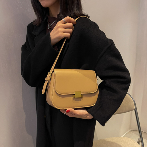 Autumn and winter underarm bags, new versatile retro shoulder bags, women's bags, stylish cross-body small square bags