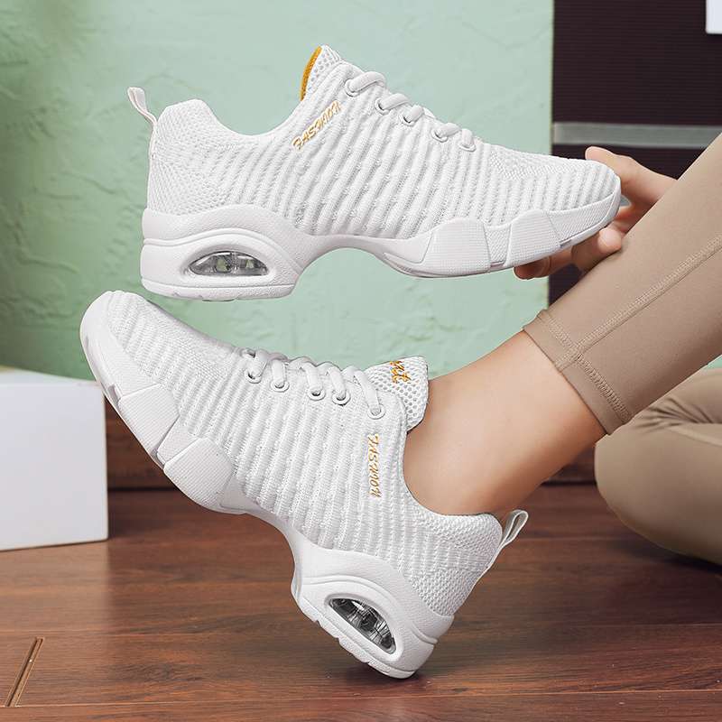 男女通用广场舞鞋软底轻便舞蹈鞋白色运动爵士舞鞋防滑耐磨健身鞋