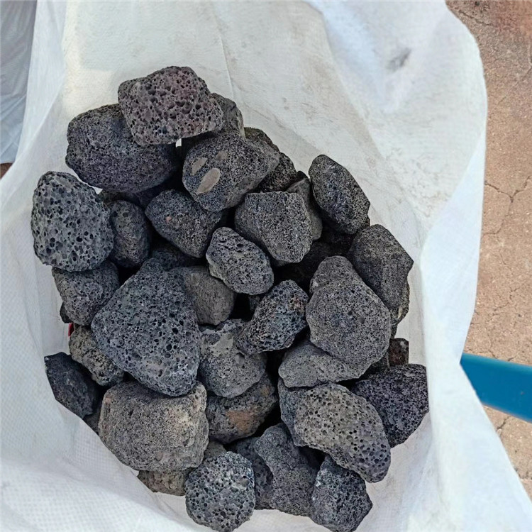 供应过滤用红色3-6mm小孔火山石   黑色火山石   浮石