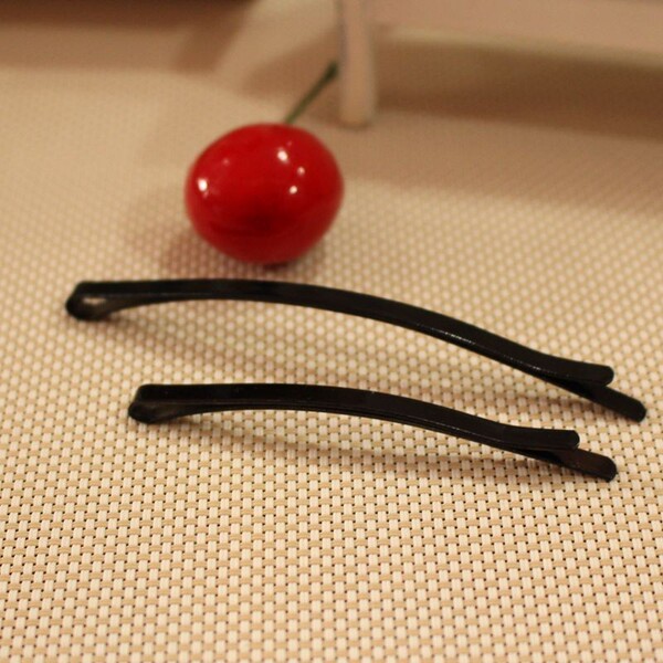 black hairgrip