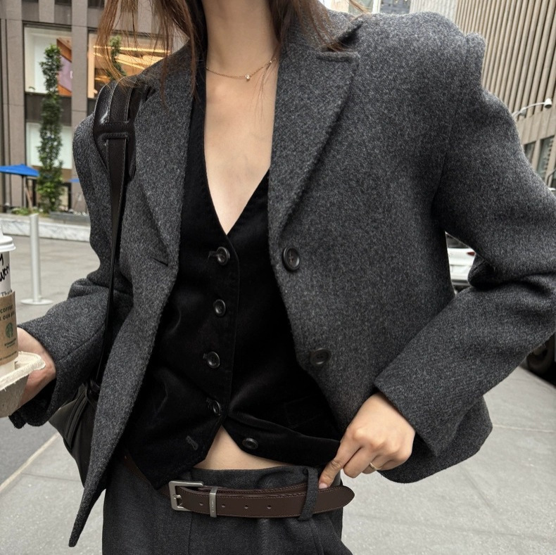 In Stock 2026 Spring New Korean Dongdaemun Style Slim Fit Lapel Single-Breasted 100% Wool Women's Blazer