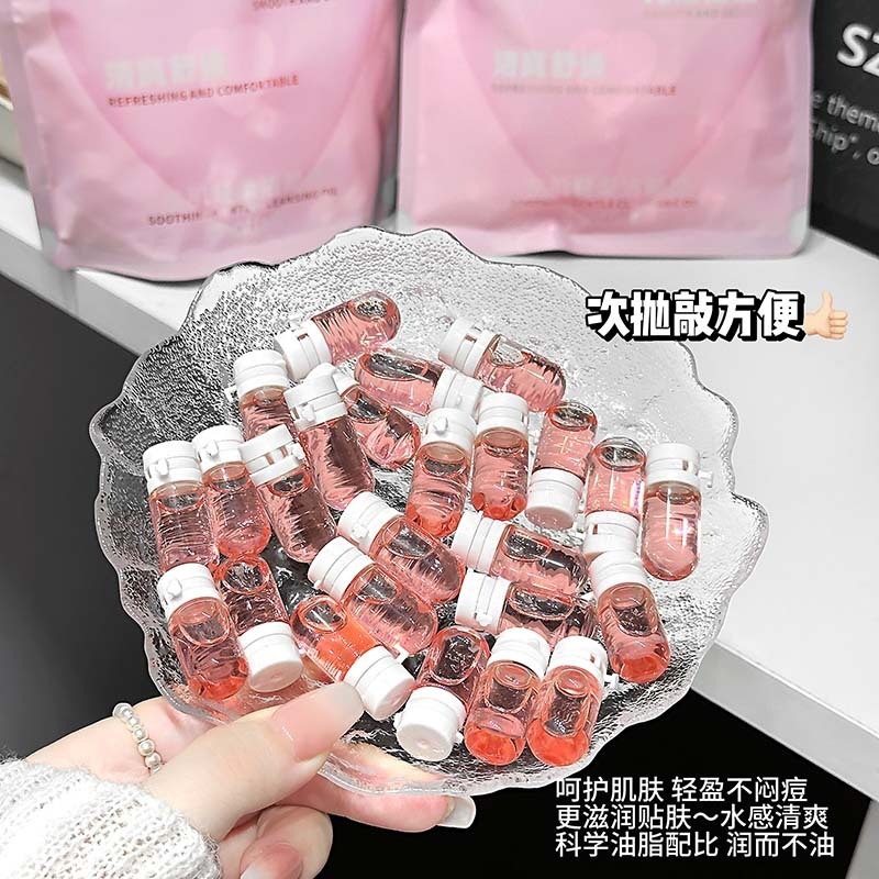 Maffick Camellia Oil es suave, limpio y profundo, fácil de transportar para viajar.
