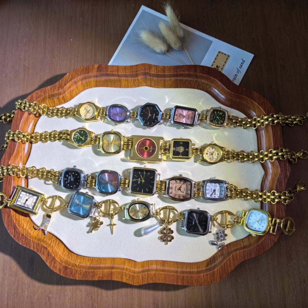 Personalized Original Niche Design Literary Retro Multi-Dial Pendant Necklace Quartz Watch Bracelet Stainless Steel Necklace Watch