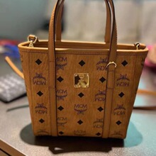 MC�˻@�ӽ����ϻ����ذ�Ůʿ�r�Іμ�б��������ٴ�����