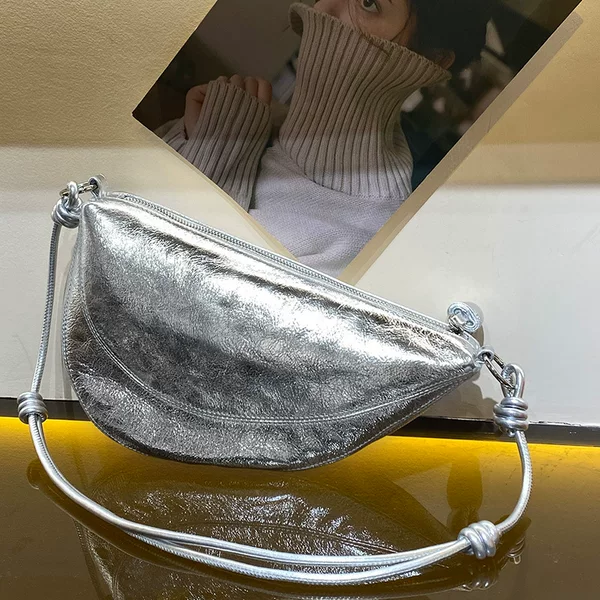 Xiaozhong Genuine Leather Women's Bag Top Layer Oil Wax Cowhide Saddle Bag High-end Casual Dumpling Bag All-match Shoulder Crossbody Bag