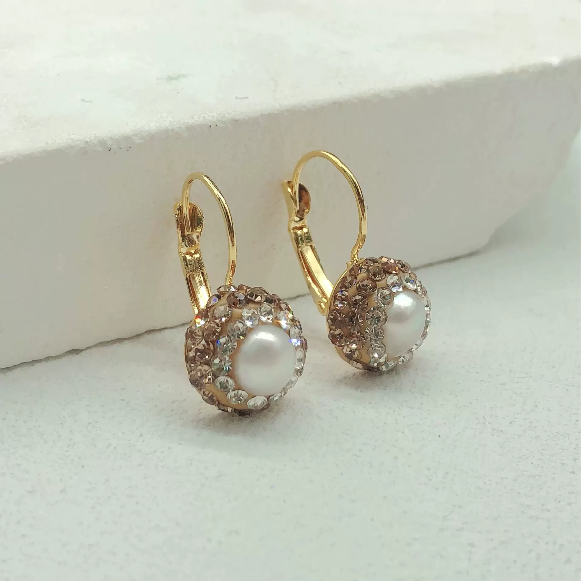 简约时尚新款耳扣珍珠镶嵌小众设计高级感耳饰复古气质耳环轻奢女