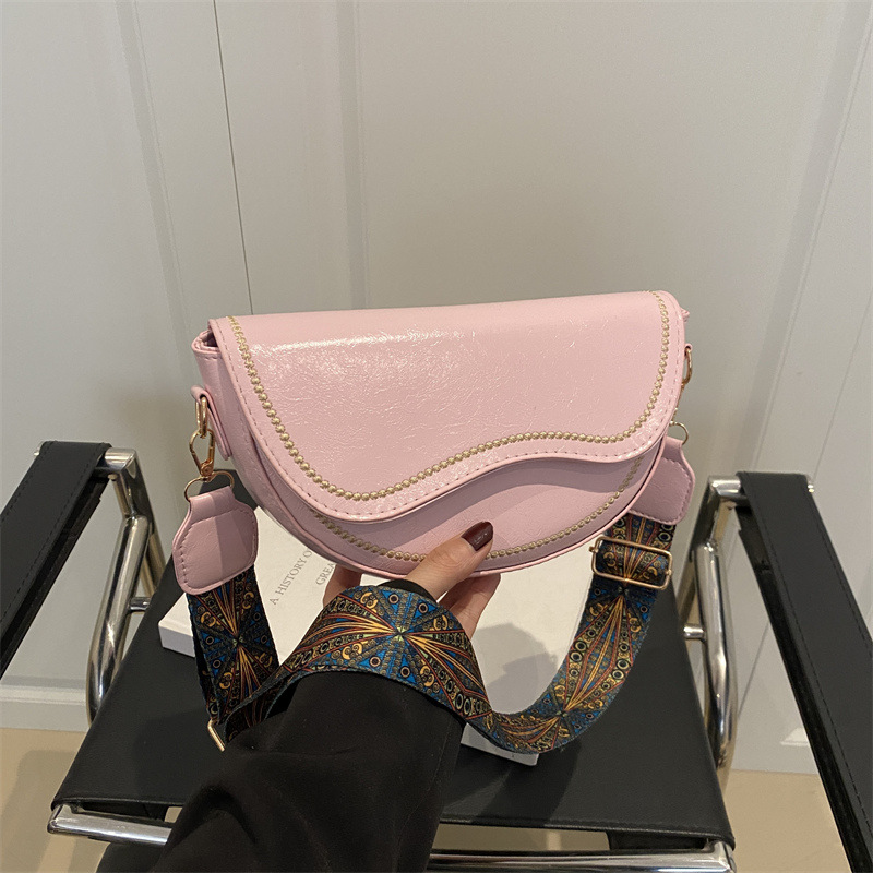Vintage Women's Shoulder And Crossbody Saddle Bag Versatile_voghion.com