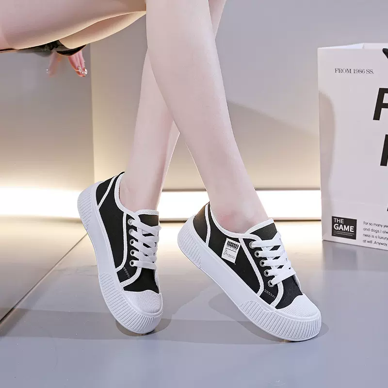爆款帆布鞋女春夏季秋新款网红板鞋韩版百搭2025年新款小白鞋133