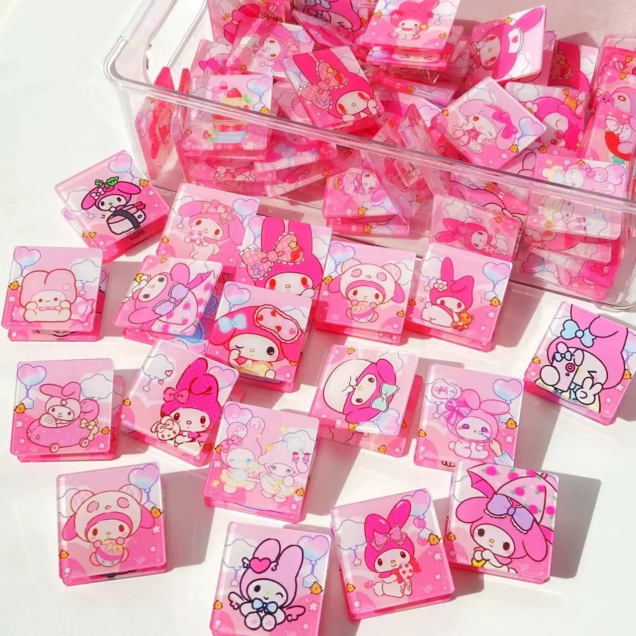 Cartoon square sticker for buttock skin, acrylic storage system, 50 pieces