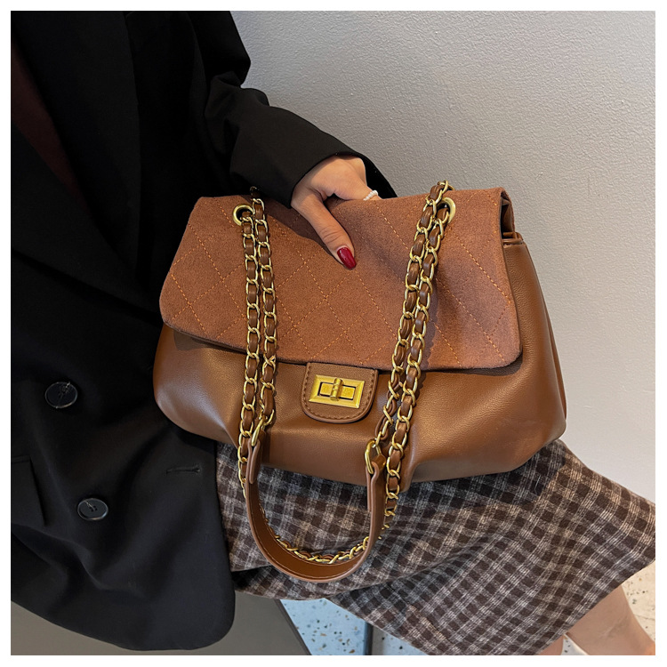 New Fashion Lock Contrast Color Large-capacity Shoulder Handbags Wholesale Nihaojewelry display picture 6