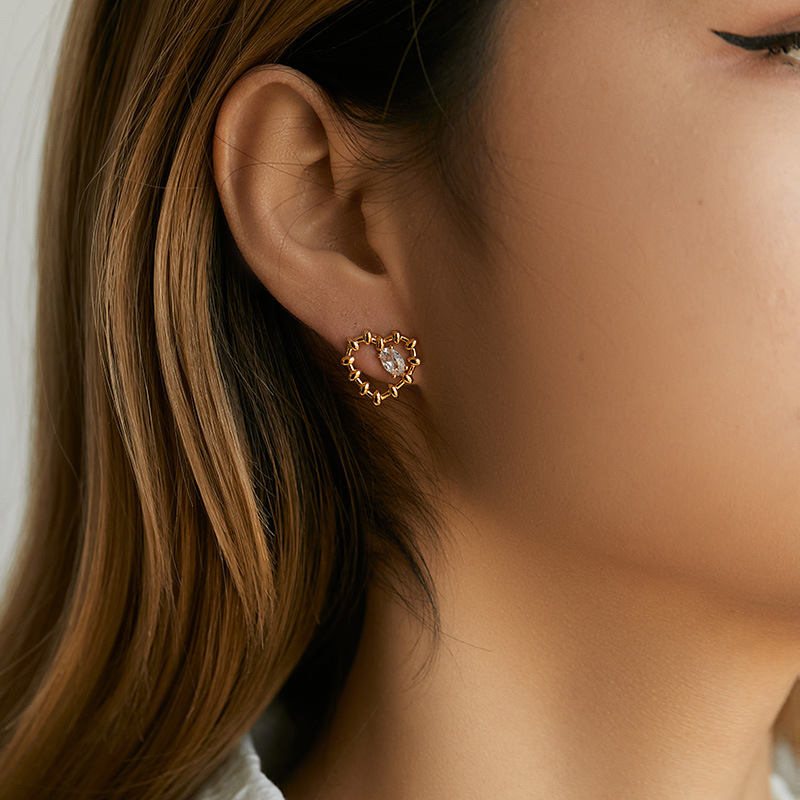 3g Weight Copper Ear Needle Material Drop Earrings Classification 1 Pair Quantity Holiday, Daily Occasion Copper Material Heart Shape Pattern Women's Gender Plating Design Casual, Elegant Style 1 Pair Casual Elegant Heart Shape Plating Copper Drop Earrings 1