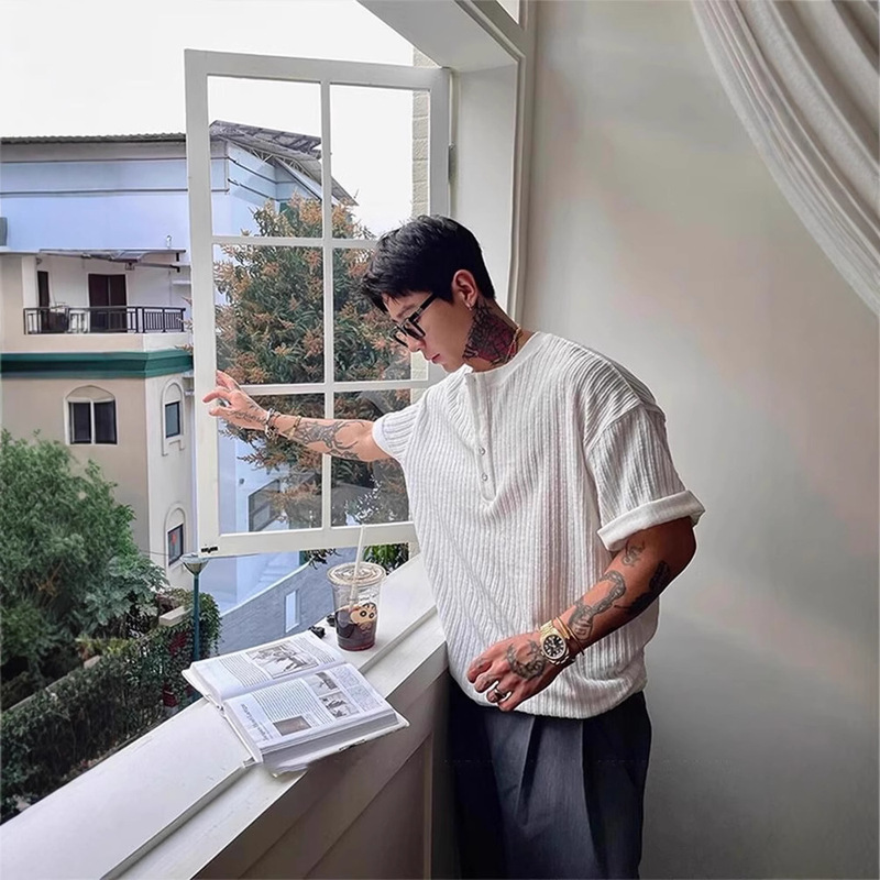 Old Money Style Henry Collar Short-Sleeved Men's 2025 Summer New High-End Loose Texture T-Shirt V Neck Versatile Half-Sleeve