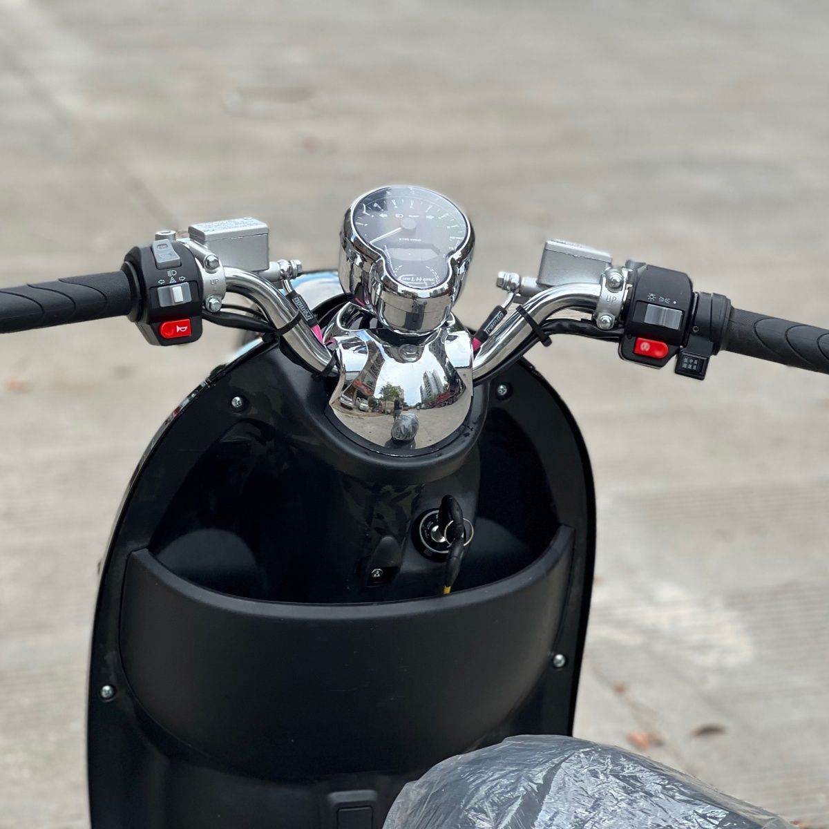 Source factory goods electric motorcycle electric car turtle king turtle five stainless steel no three integrated sealed warehouse frame group good delivery