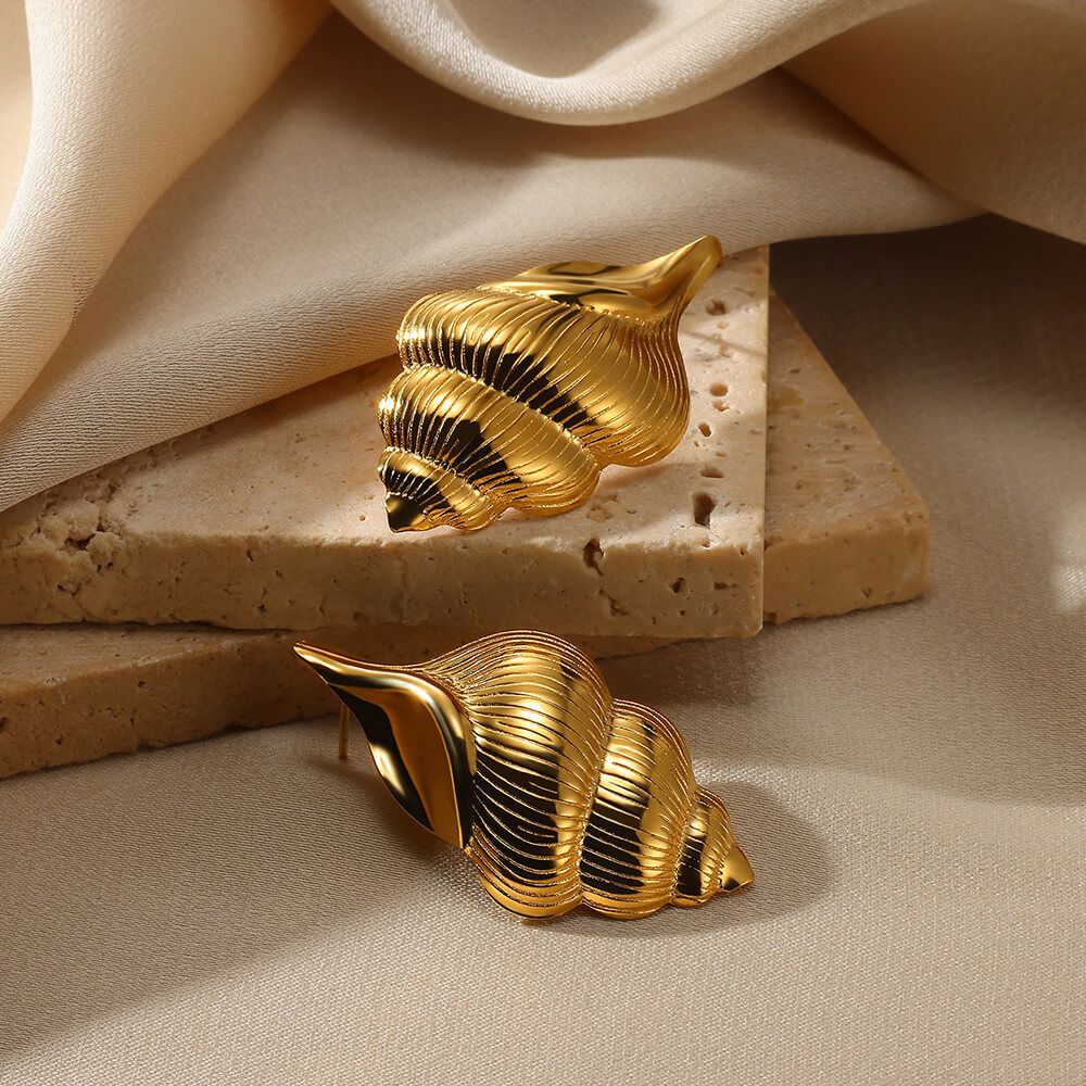9g Weight 0.03µm-0.05µm Gold Plating Thickness PVD Coated Gold Plating Process 304 Stainless Steel Ear Needle Material Real Gold Plated Plating Material Ear Studs Classification 1 Pair Quantity Casual, Daily Occasion PVD Coated Real Gold Plated Starfish Conch Shell 304 Stainless Steel Vintage Style French Style Waterproof Non Tarnish Ear Studs