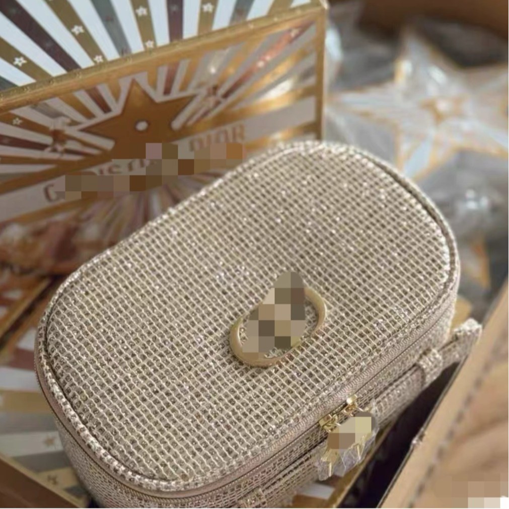 D25圣诞限定赠礼金色首饰收纳盒限定化妆包两件套简约时尚手拿包