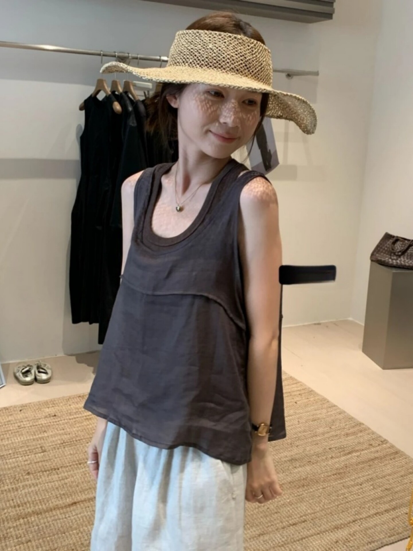 French-Style Elegant Sleeveless Cotton and Linen Top for Women, New Summer Design with Hollow-Out Back and Faux Two-Piece Shirt