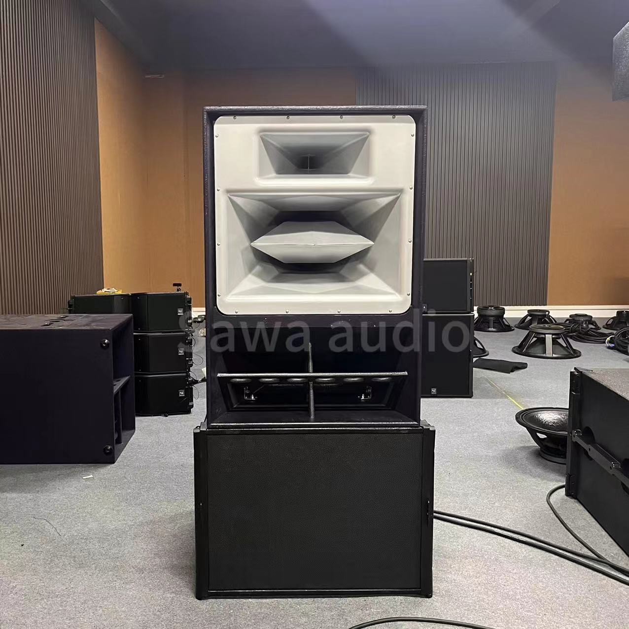 Sonido de matriz lineal de 15 pulgadas de frecuencia completa al aire libre concierto profesional de alta potencia conferencia de sonido bar altavoces de escenario