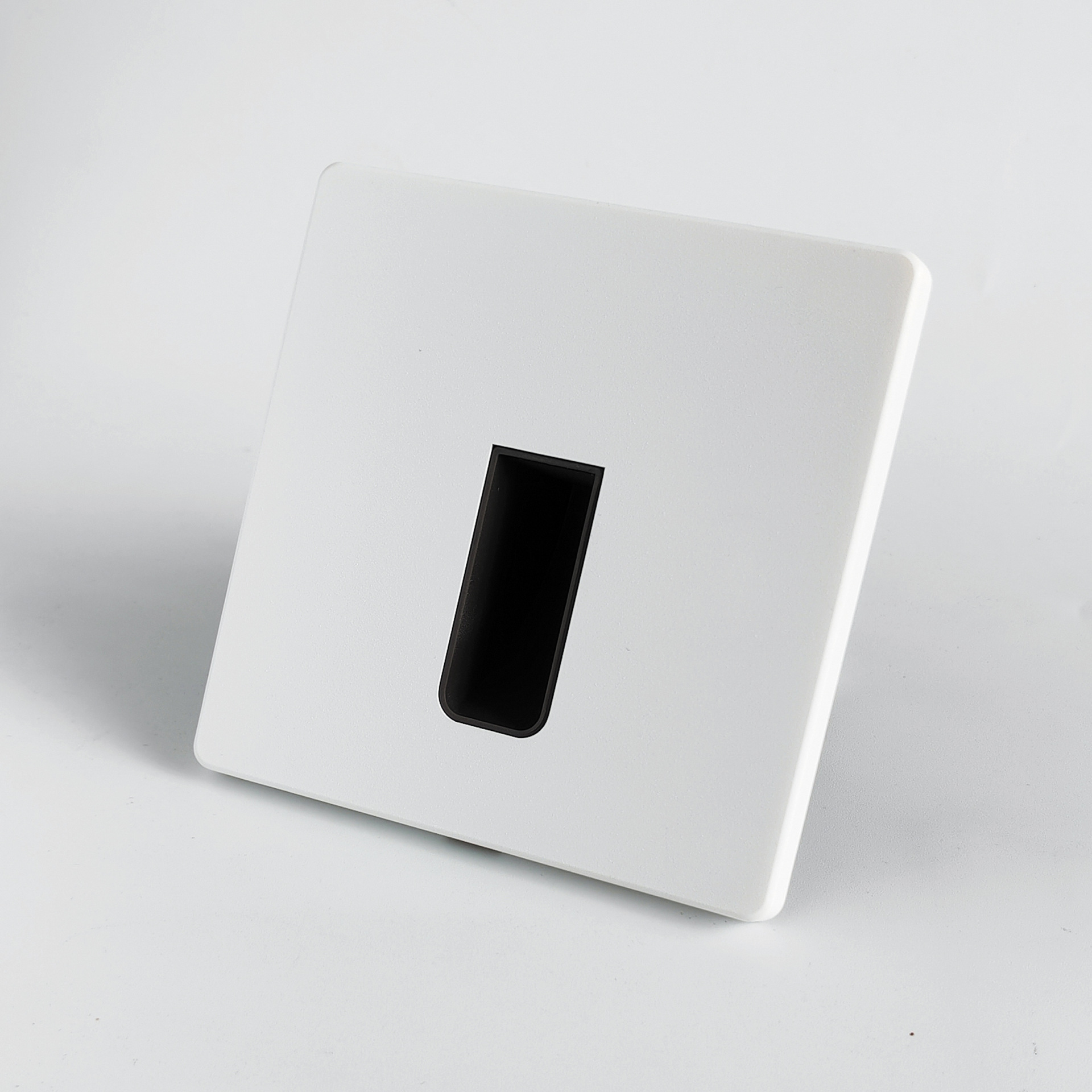 L6 화이트-중간 창 2W