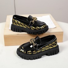 女童皮鞋2025春款新款儿童亮皮乐福鞋黑色学生鞋时尚一脚蹬单鞋潮