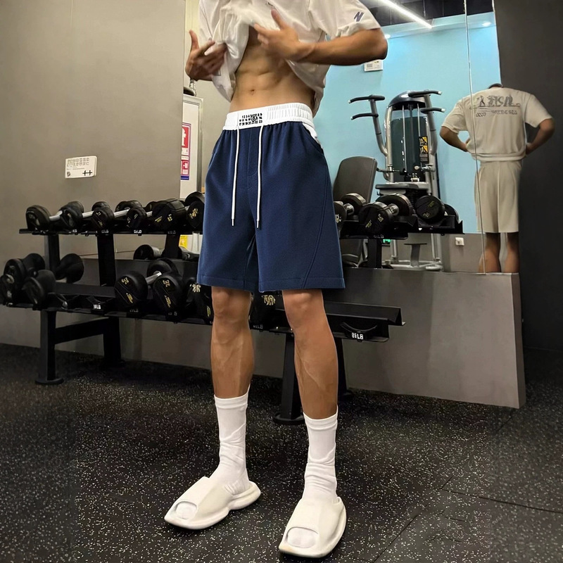Navy blue American-style sports shorts for men, summer outdoor running, fitness training pants, casual basketball shorts Navy blue American-style sports shorts for men, summer outdoor running, fitness training pants, casual basketball shorts