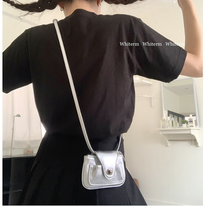 Foreign trade cross-border designer mini coin purse female 2025 spring South Korea new shoulder slung chain mouth red envelope Foreign trade cross-border designer mini coin purse female 2025 spring South Korea new shoulder slung chain mouth red envelope