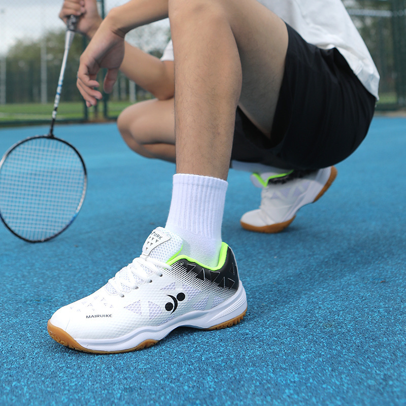 Outdoor Breathable Badminton Shoes for Women, Comfortable, Daily, Lightweight and Wear-Resistant, Upgraded Professional Sports Training Men's Tennis Shoes Outdoor Breathable Badminton Shoes for Women, Comfortable, Daily, Lightweight and Wear-Resistant, Upgraded Professional Sports Training Men's Tennis Shoes
