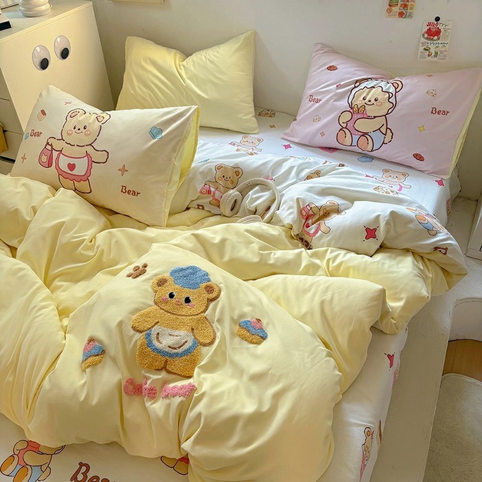 漫画かわいいタオル刺繍洗浄綿ベッド 4 点セット 2025 新しいキルトカバー学生寮のベッドシーツ 3 点セット|undefined