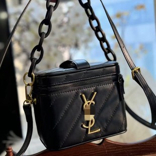 Saint-Gaudens Makeup Case Transformation Bag, Portable Makeup Case, Can Be Carried on the Shoulder, Has a Mirror Inside