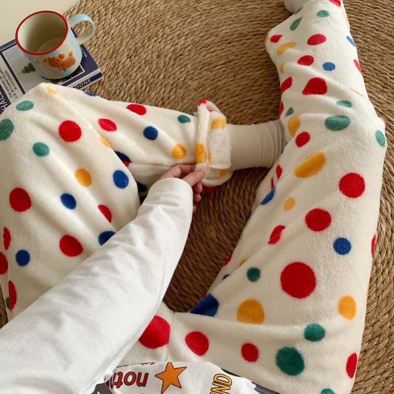 Pantalones de pijama de franela de dibujos animados de otoño y invierno para mujeres con pantalones de lana de coral caliente para estudiantes de lana de invierno para el hogar