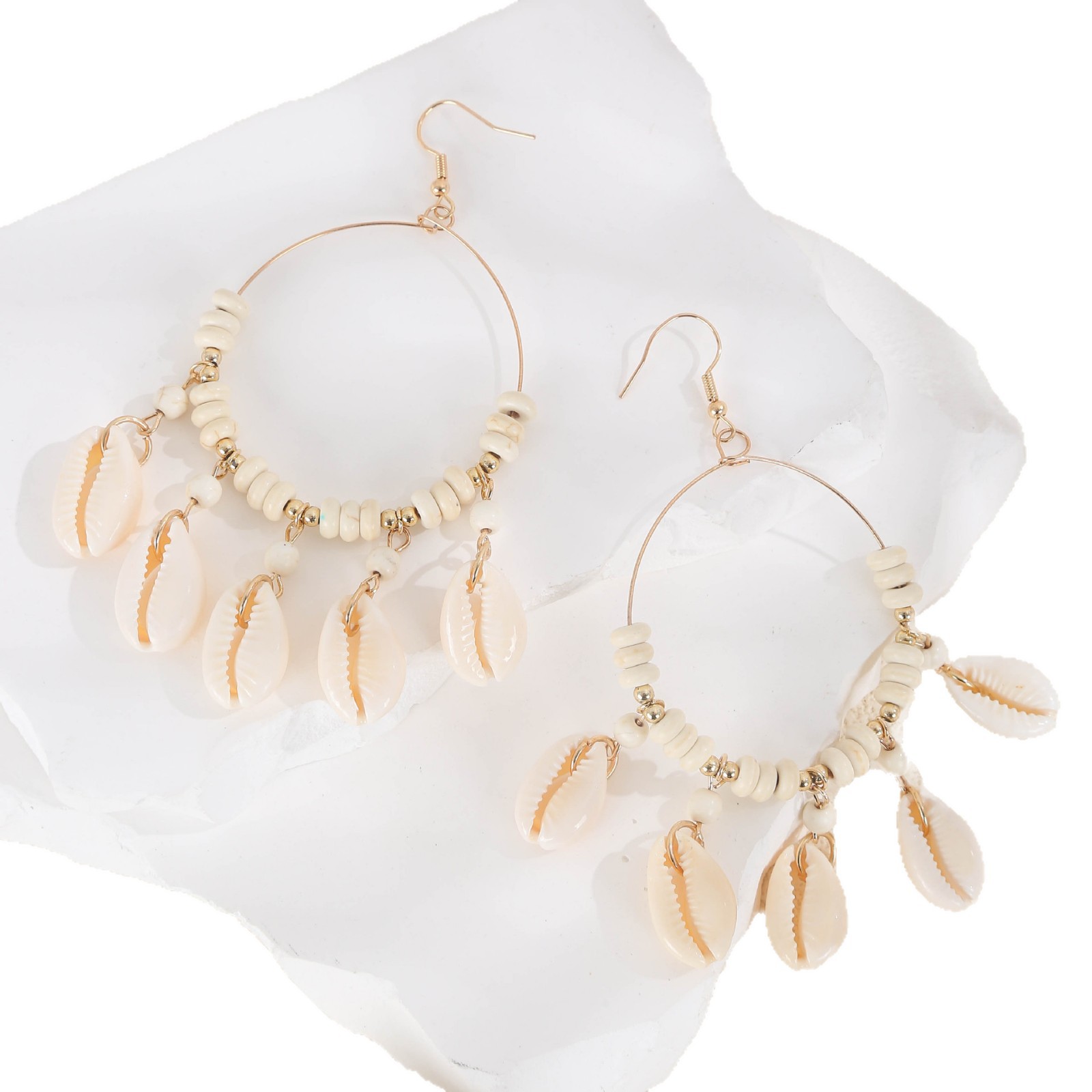 Turquoise Shell Hoop Earrings For Women Summer Beach Style_voghion.com