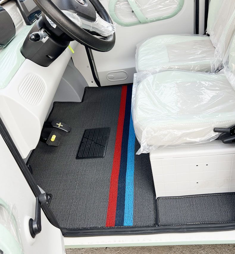 Di Electric Tricycle and Four-Wheeler Footrest Mats, Enclosed Canopy Vehicle Foot Mats, Wear-Resistant Carpet Mats, Footrest Surround