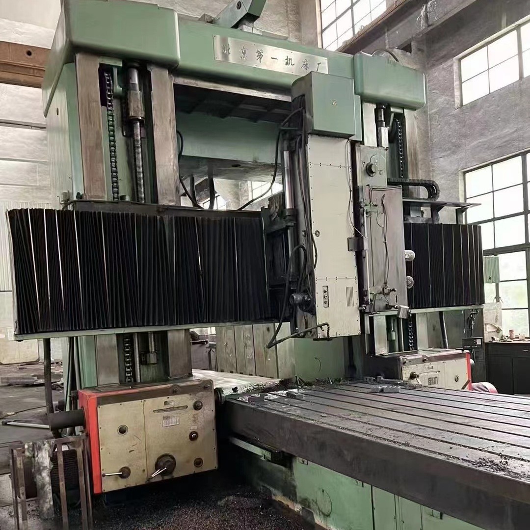 数控刨台式镗铣加工中心WHN130Q，主轴130，工作台1800X2200