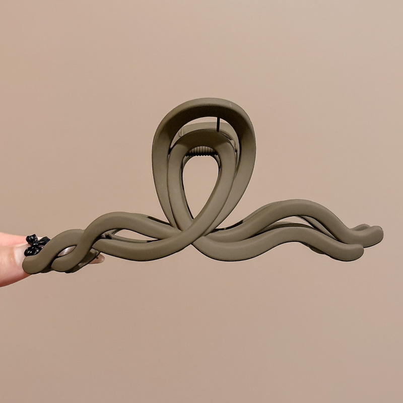 Clip de tiburón grande, clip de agarre para el cabello de placa de sensación de alta calidad, horquilla de temperamento, nuevo estilo, horquilla de gran volumen, tocado de primavera y verano, mujer