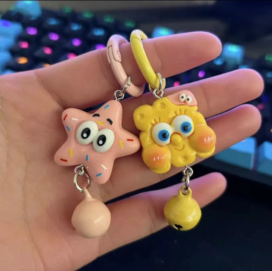 Nuevo Baby Esponja Pi Big Star Keychain Cartoon Bell Colgante Bolsas accesorios Colgante al por mayor