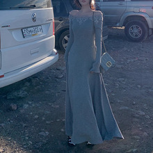 2025秋冬新款素锦绣 刺绣蕾丝两穿U领针织连衣裙加厚修身气质长裙