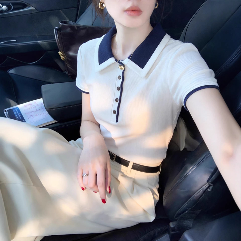 White and Blue Color-Blocked Lapel Knitted Button-Down Slim-Fit Short-Sleeve T-Shirt for Women, Unique and Beautiful Top for Summer 2026