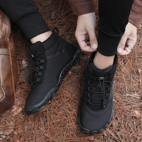 Cross-border outdoor five-finger hiking shoes for men and women, large size hiking sports shoes, non-slip cycling short-pile casual cotton shoes wholesale